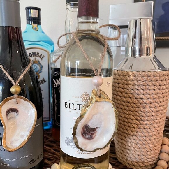 Oyster Shell Ornament / Wine Bottle Topper - Picture 3 of 7